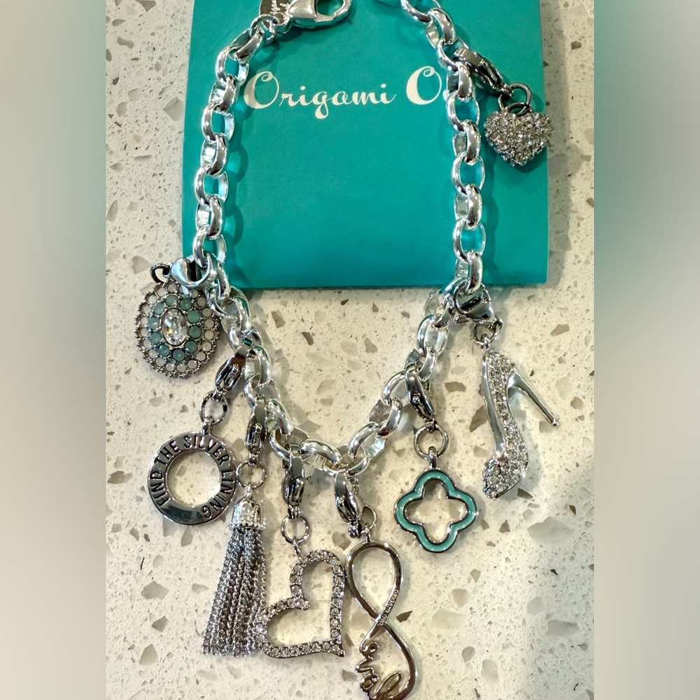 NEW Origami Owl Silver Tone Retired Bracelet Rhinestone 8 Charms Jewelry Women’s